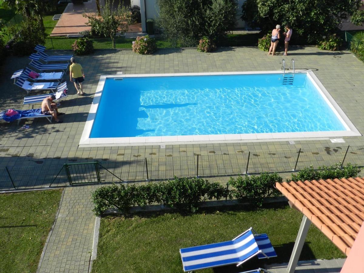 Residence Girasole Casa Rossa B Colico Exterior foto